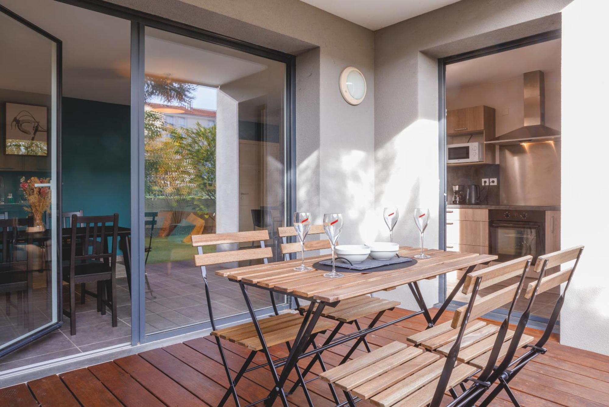 Superbe Appartement Terrasse Rdc - New Location บูร์-ก็อง-เบรส ภายนอก รูปภาพ